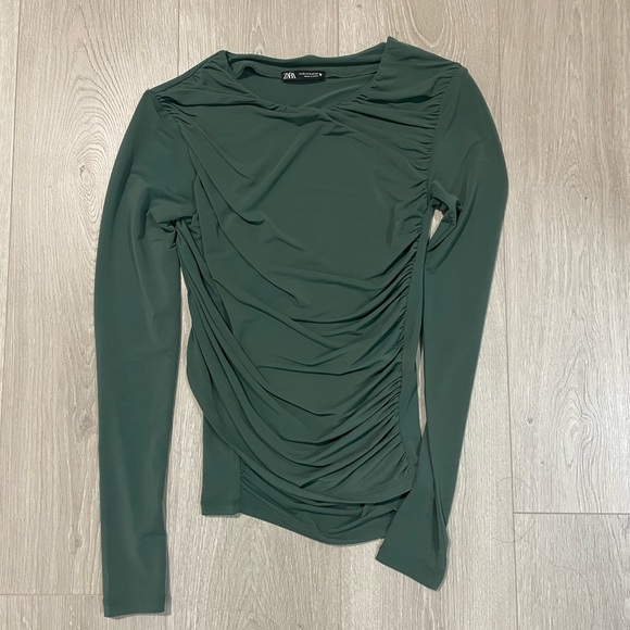 Zara Gathered Top - Picture 2 of 3